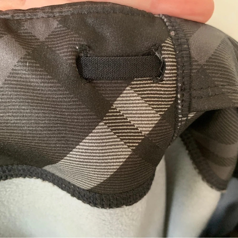 Athleta Gray/Black Plaid Fleece-Lined Skirt‎ Size Small Tall